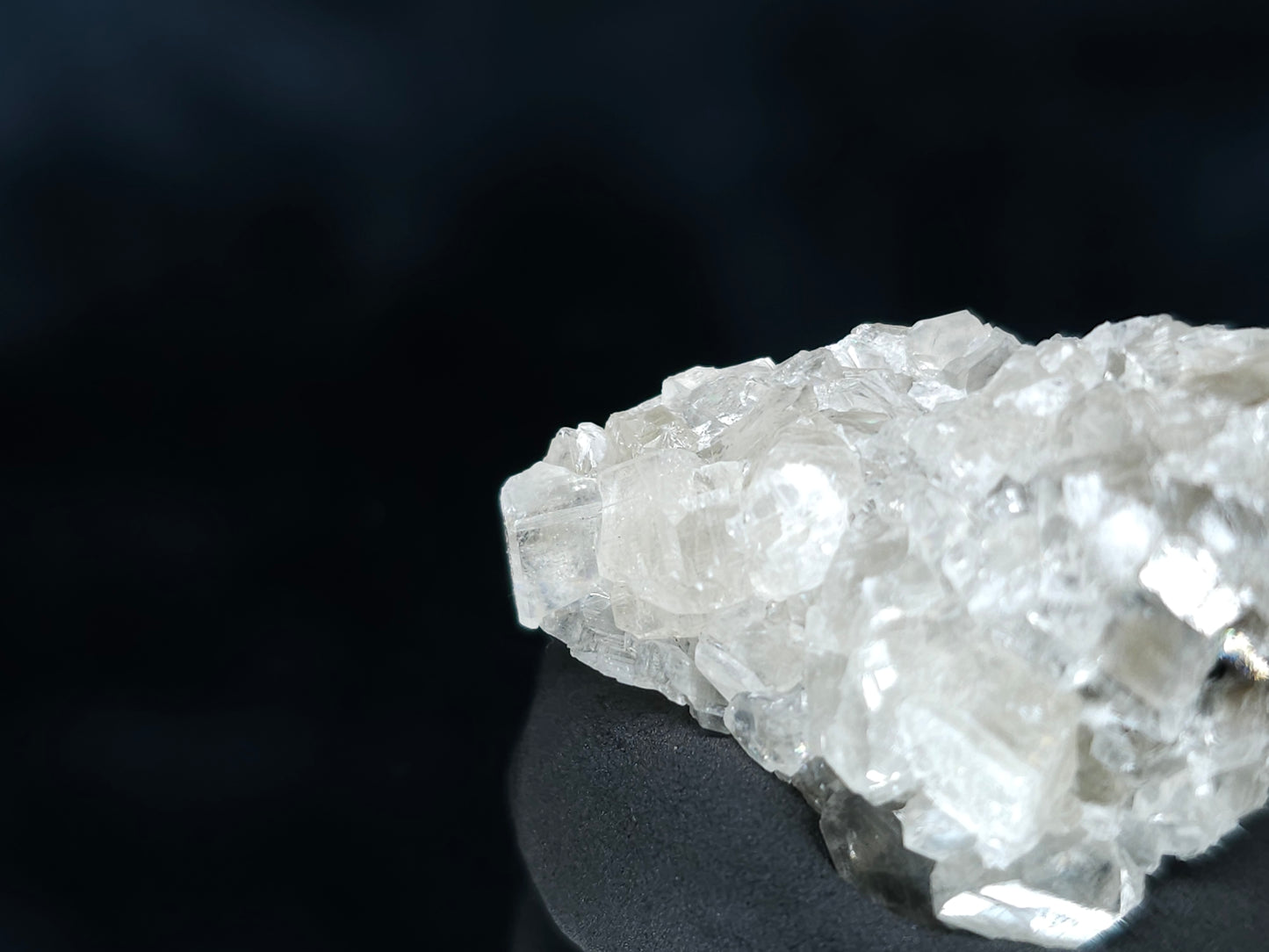 #33576 Super clear Nailhead Spar Calcite tiny cluster
