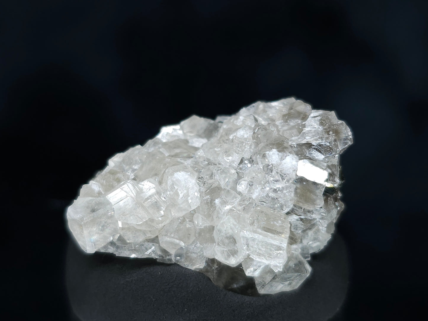 #33576 Super clear Nailhead Spar Calcite tiny cluster
