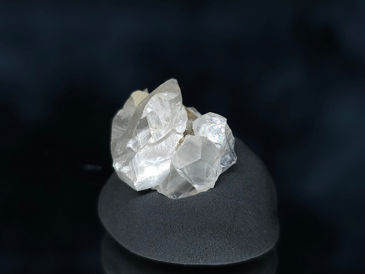 #33577 Super clear Nailhead Spar Calcite tiny cluster