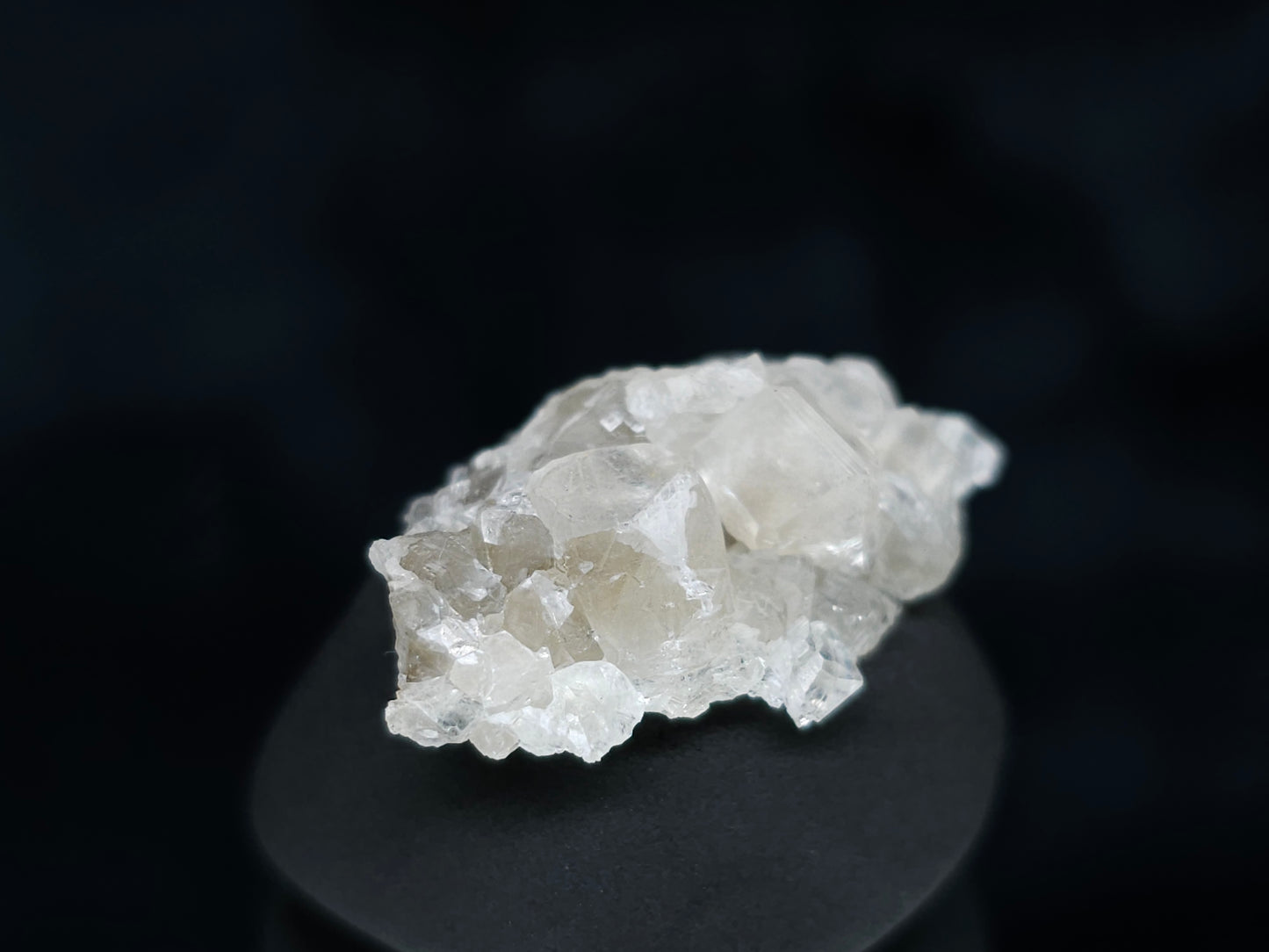 #33579 Super clear Nailhead Spar Calcite tiny cluster