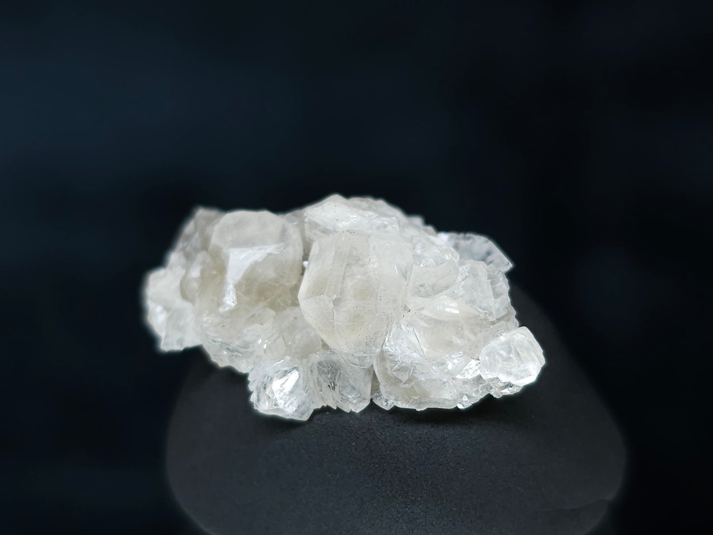 #33579 Super clear Nailhead Spar Calcite tiny cluster
