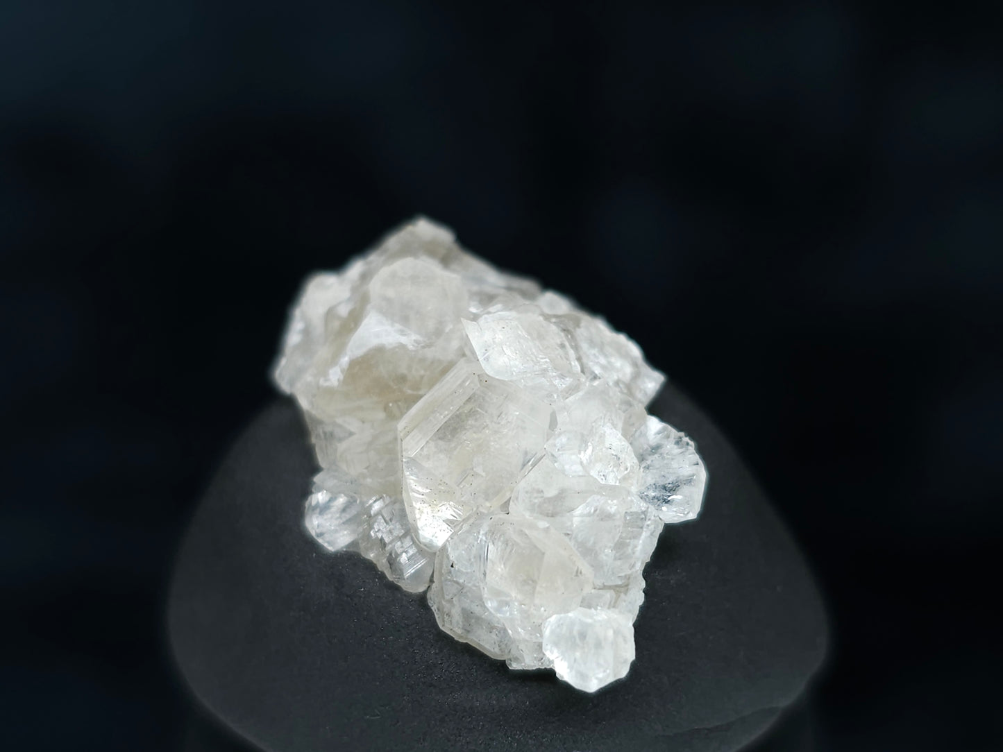 #33579 Super clear Nailhead Spar Calcite tiny cluster