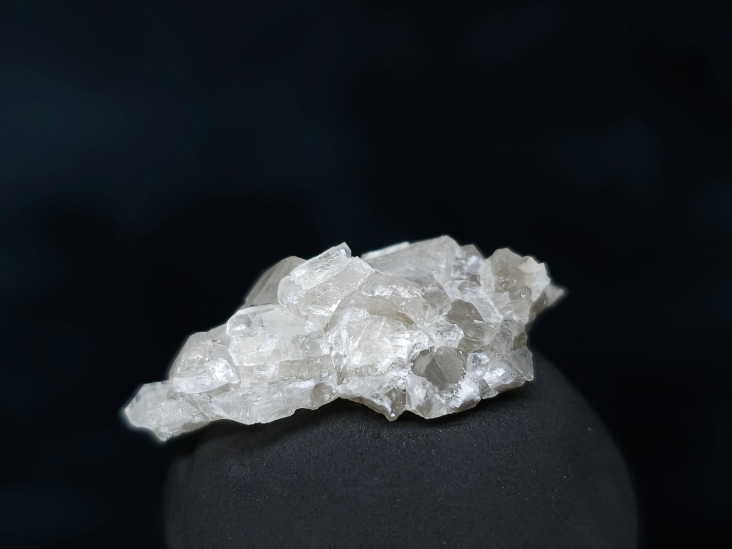 #33579 Super clear Nailhead Spar Calcite tiny cluster