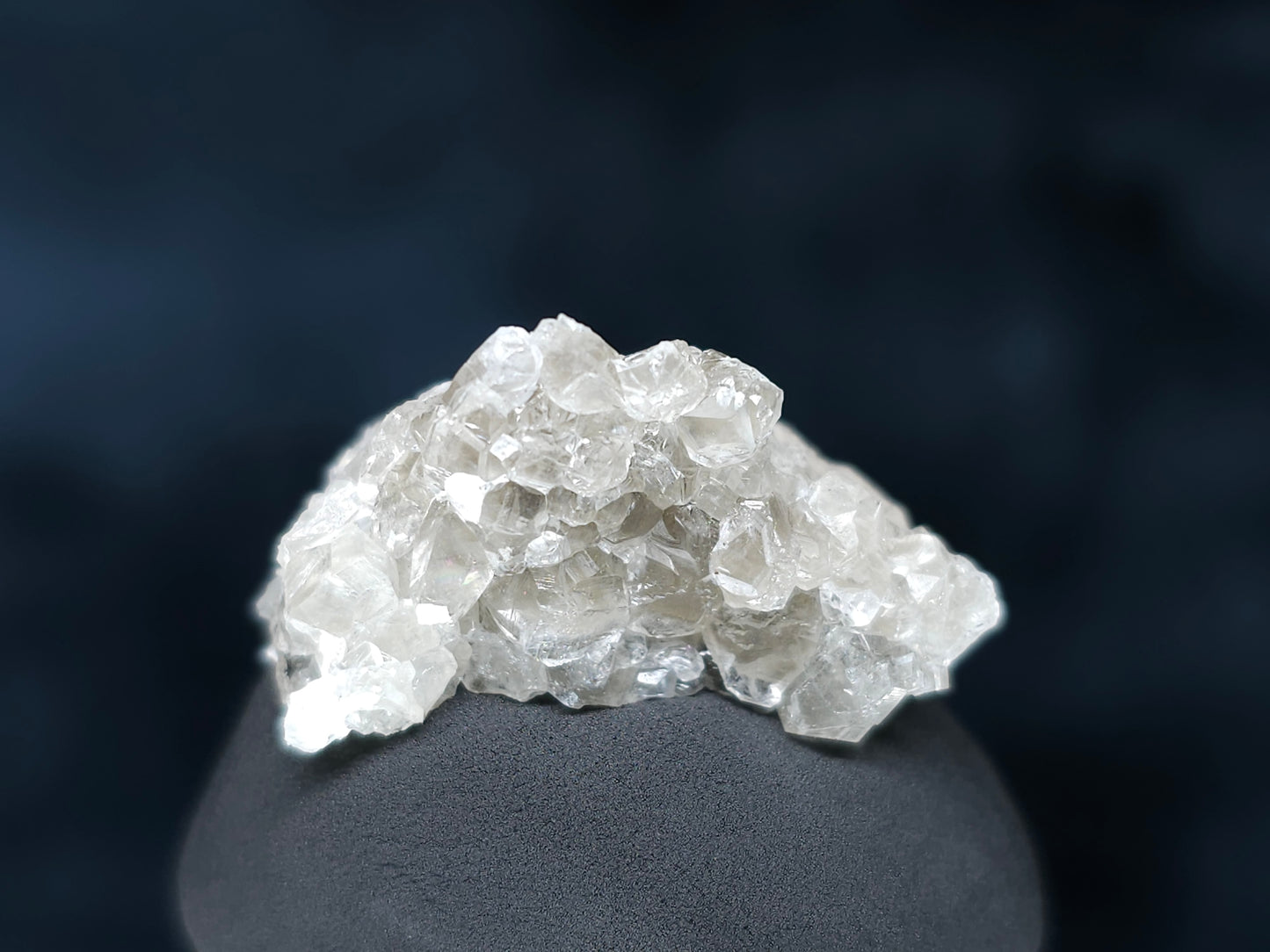 #33580 Super clear Nailhead Spar Calcite tiny cluster