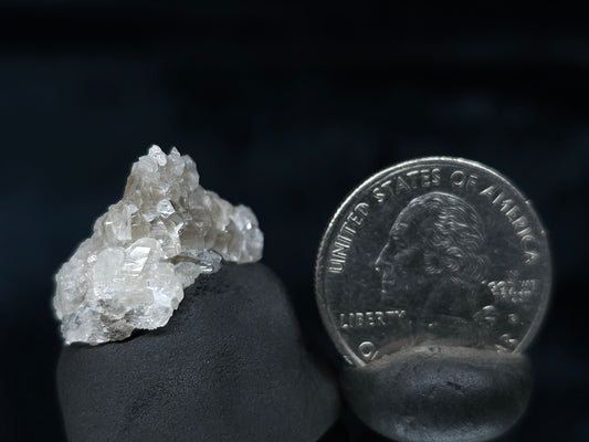 #33580 Super clear Nailhead Spar Calcite tiny cluster