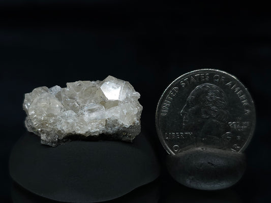 #33581 Super clear Nailhead Spar Calcite tiny cluster