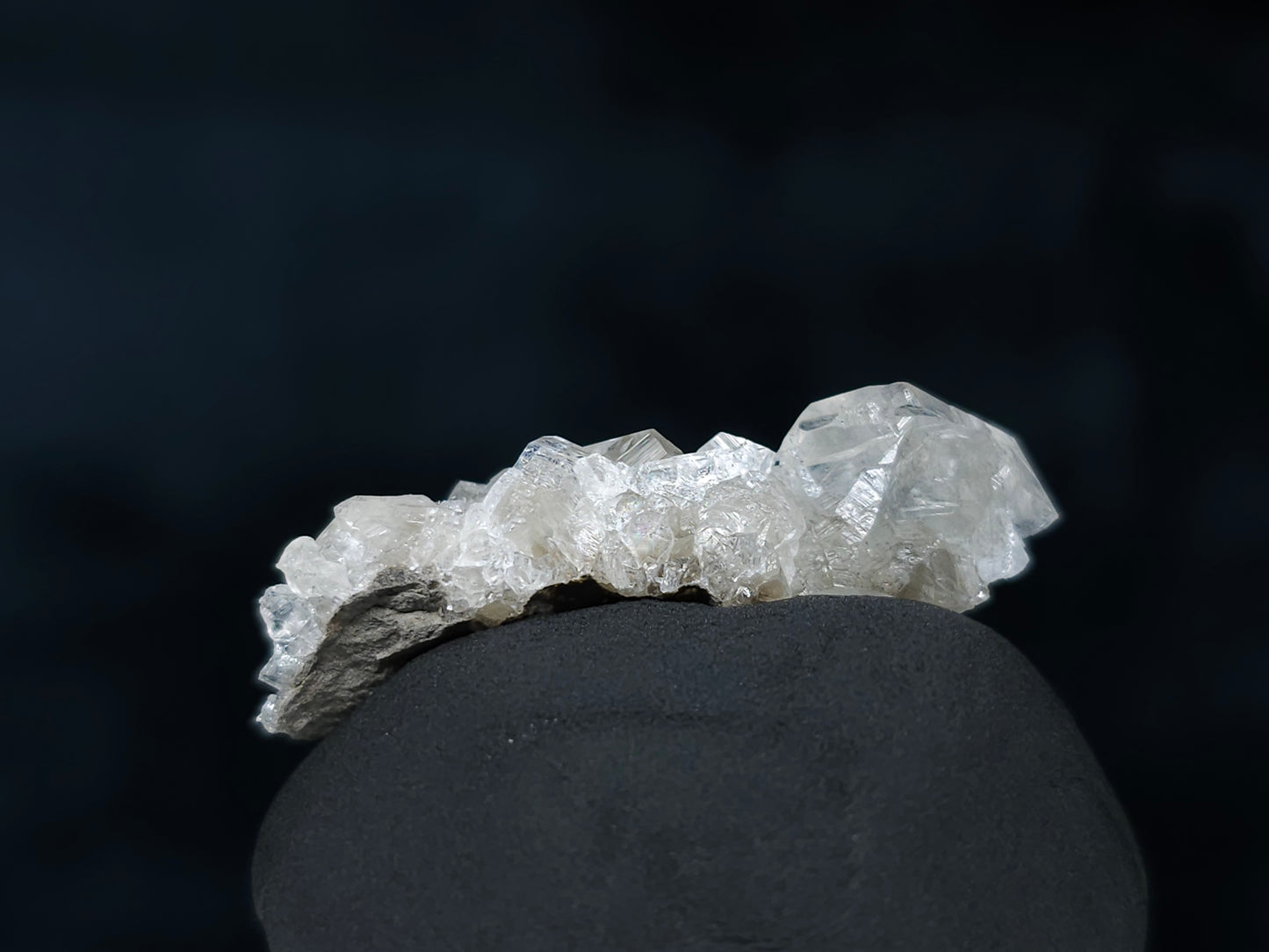 #33591 Super clear Nailhead Spar Calcite tiny cluster