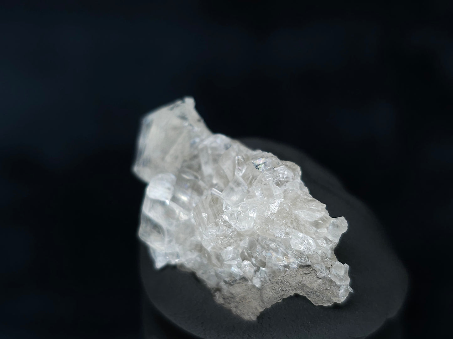 #33591 Super clear Nailhead Spar Calcite tiny cluster