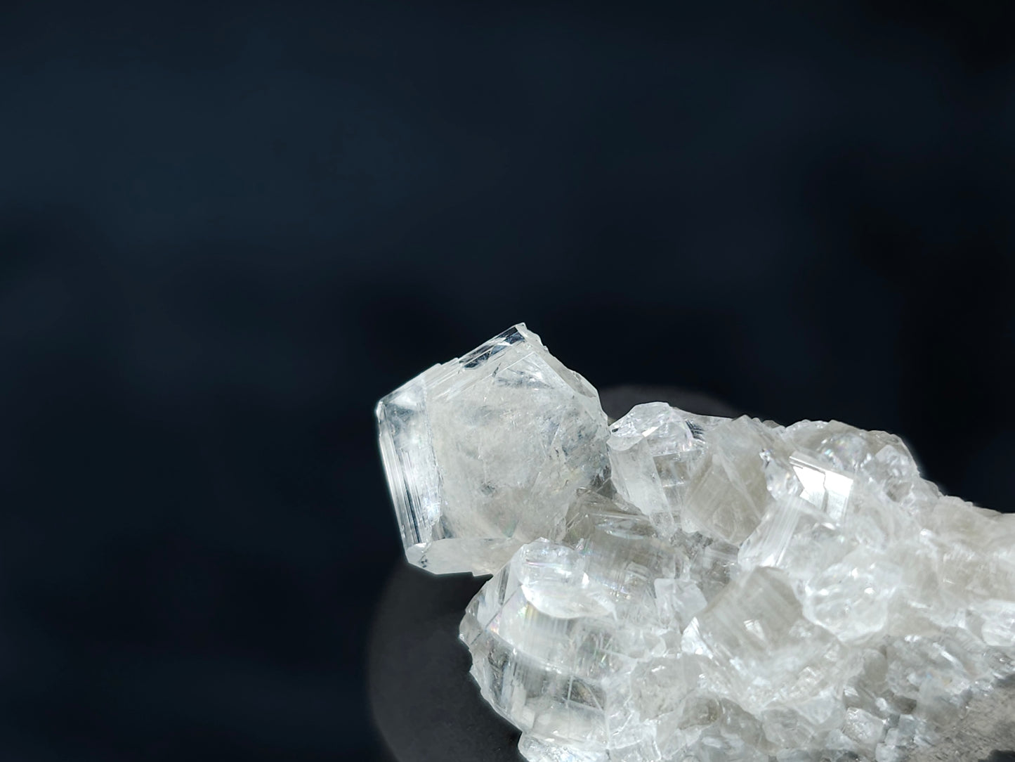 #33591 Super clear Nailhead Spar Calcite tiny cluster