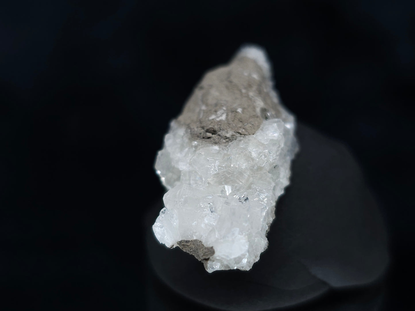 #33593 Super clear Nailhead Spar Calcite tiny cluster