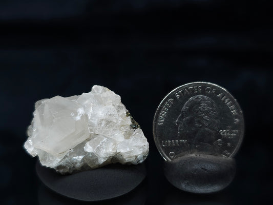 #33594 Super clear Nailhead Spar Calcite tiny cluster