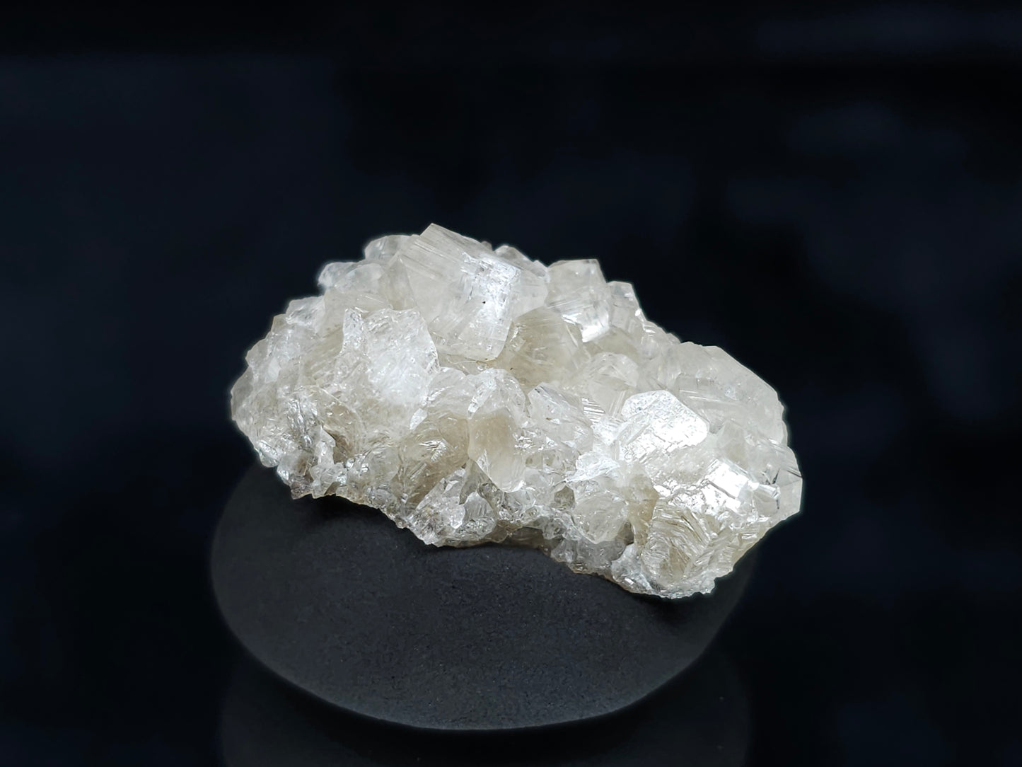 #33595 Super clear Nailhead Spar Calcite tiny cluster