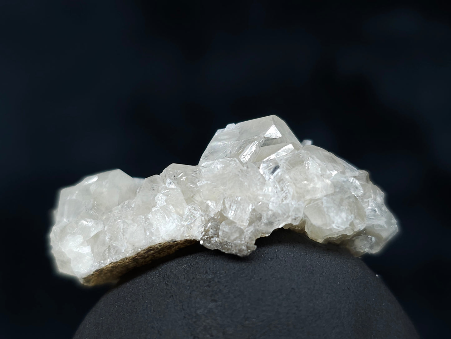 #33595 Super clear Nailhead Spar Calcite tiny cluster