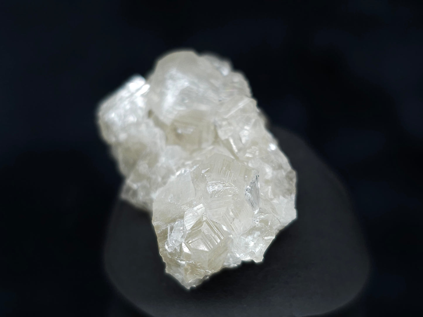 #33595 Super clear Nailhead Spar Calcite tiny cluster
