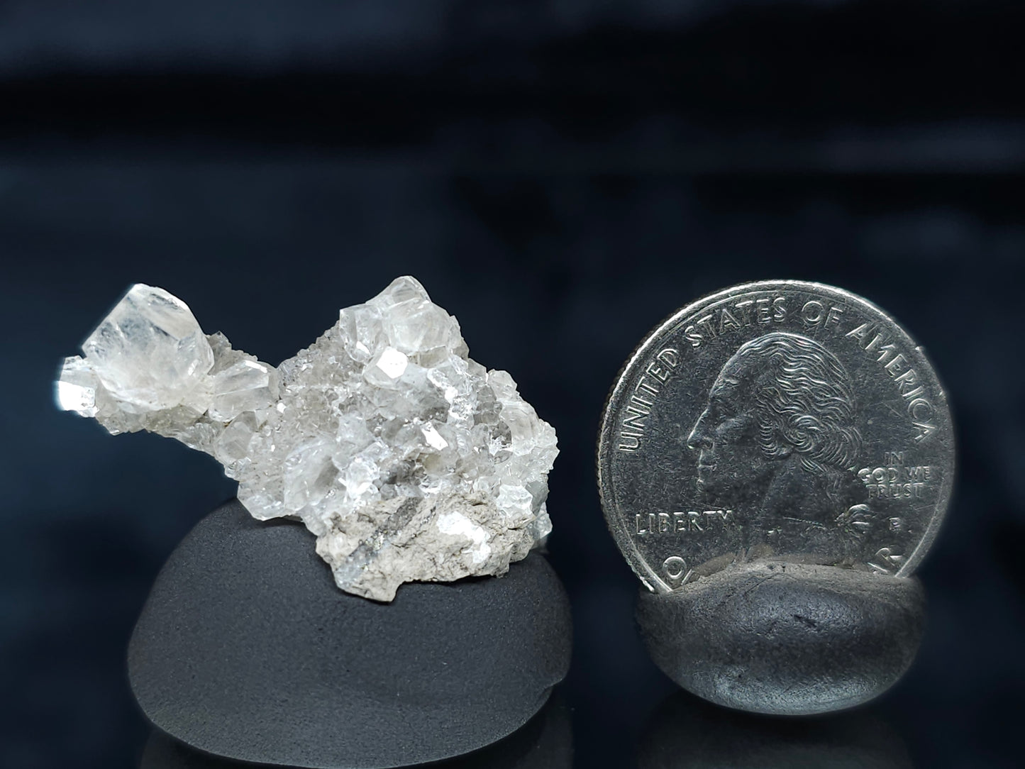 #33597 Super clear Nailhead Spar Calcite tiny cluster