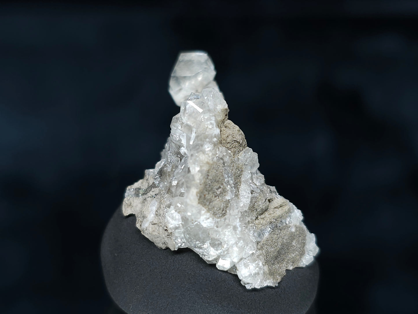 #33597 Super clear Nailhead Spar Calcite tiny cluster