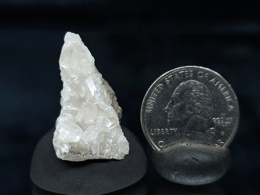 #33598 Super clear Nailhead Spar Calcite tiny cluster