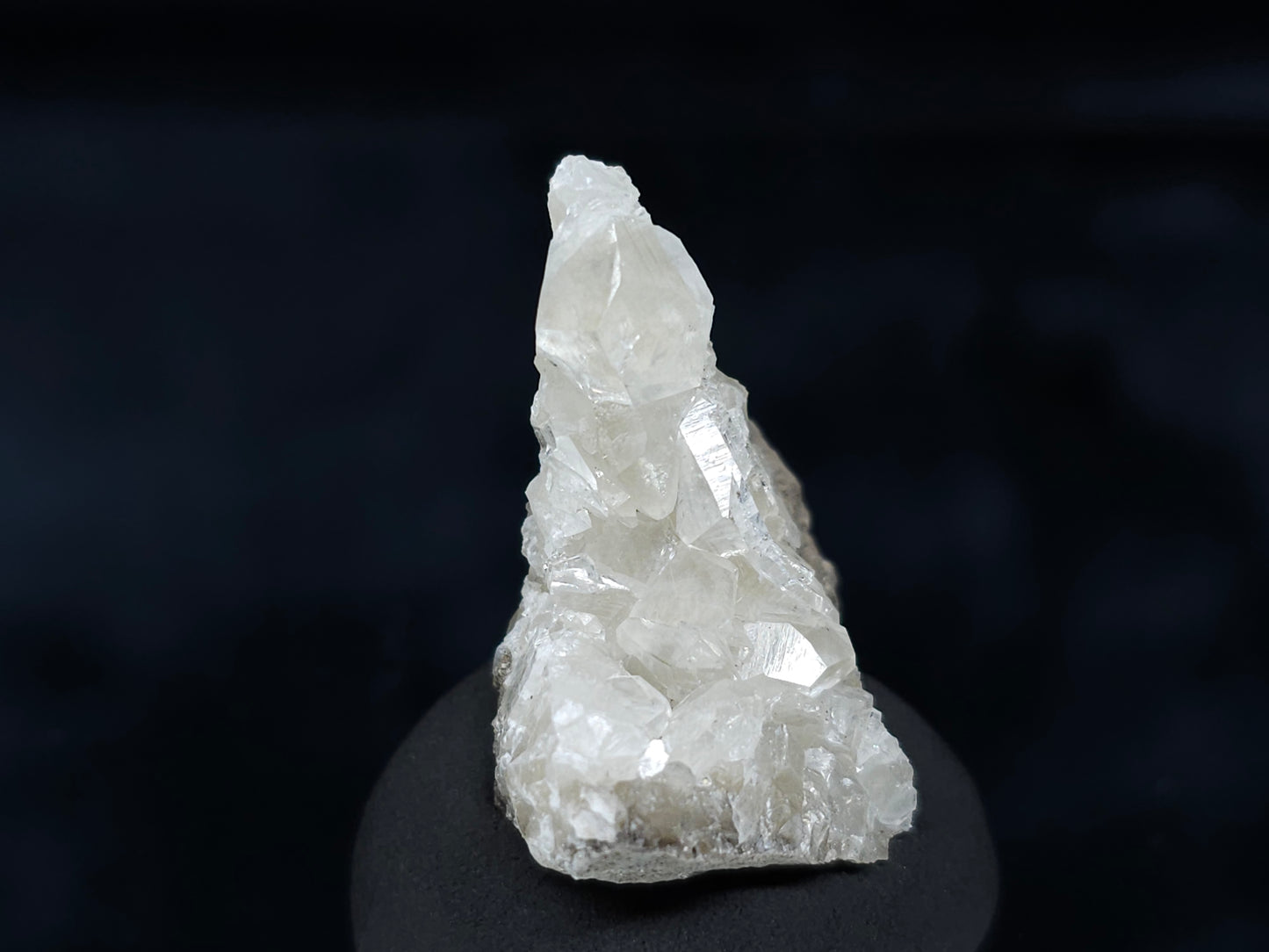 #33598 Super clear Nailhead Spar Calcite tiny cluster