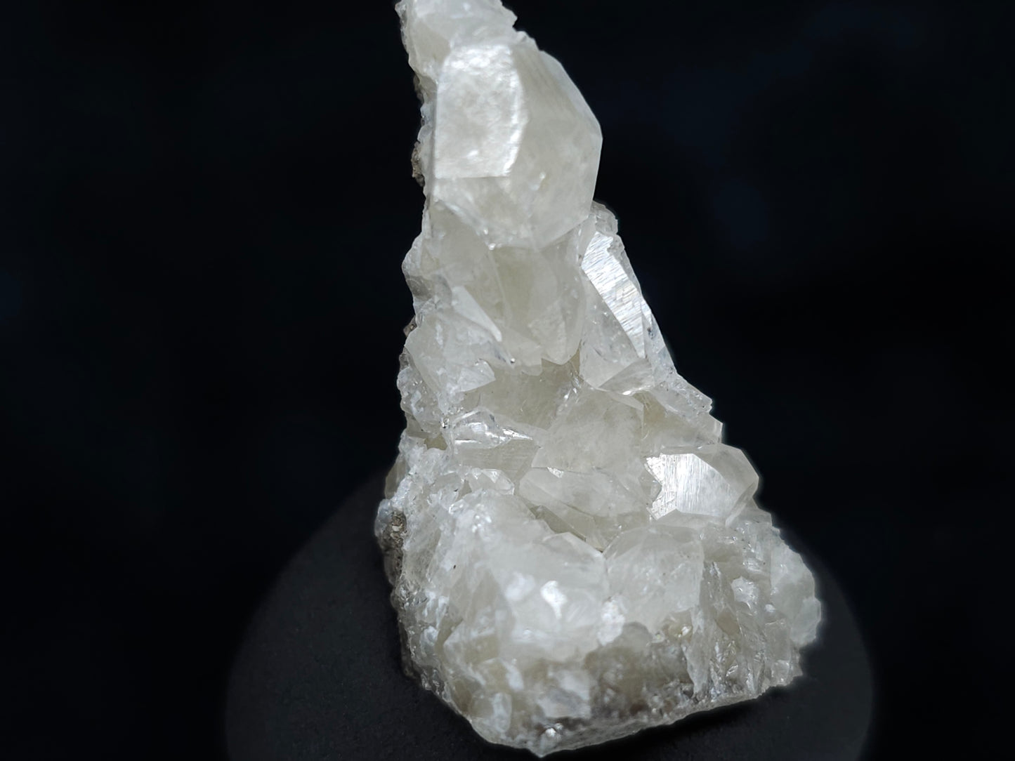 #33598 Super clear Nailhead Spar Calcite tiny cluster