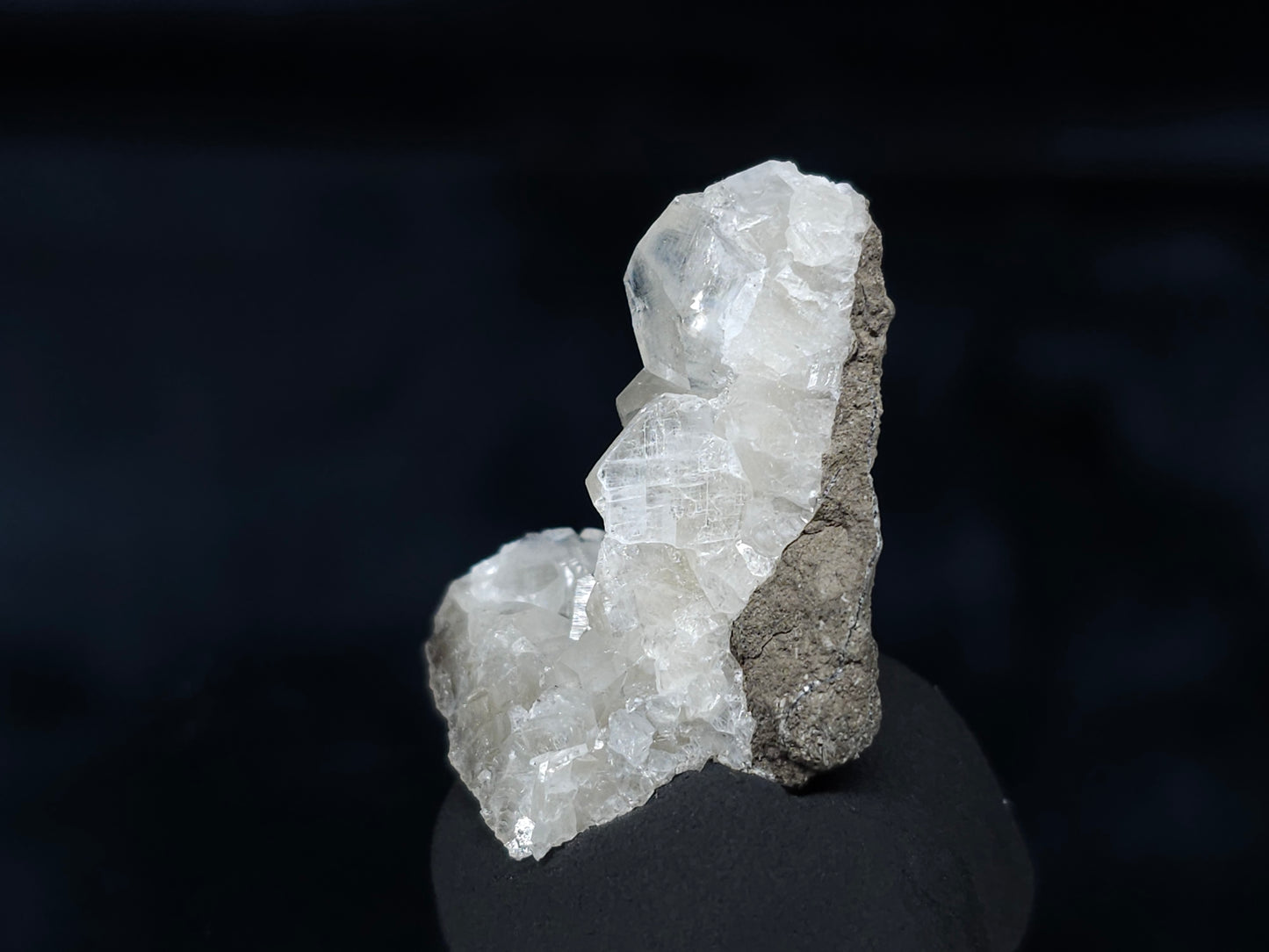 #33598 Super clear Nailhead Spar Calcite tiny cluster