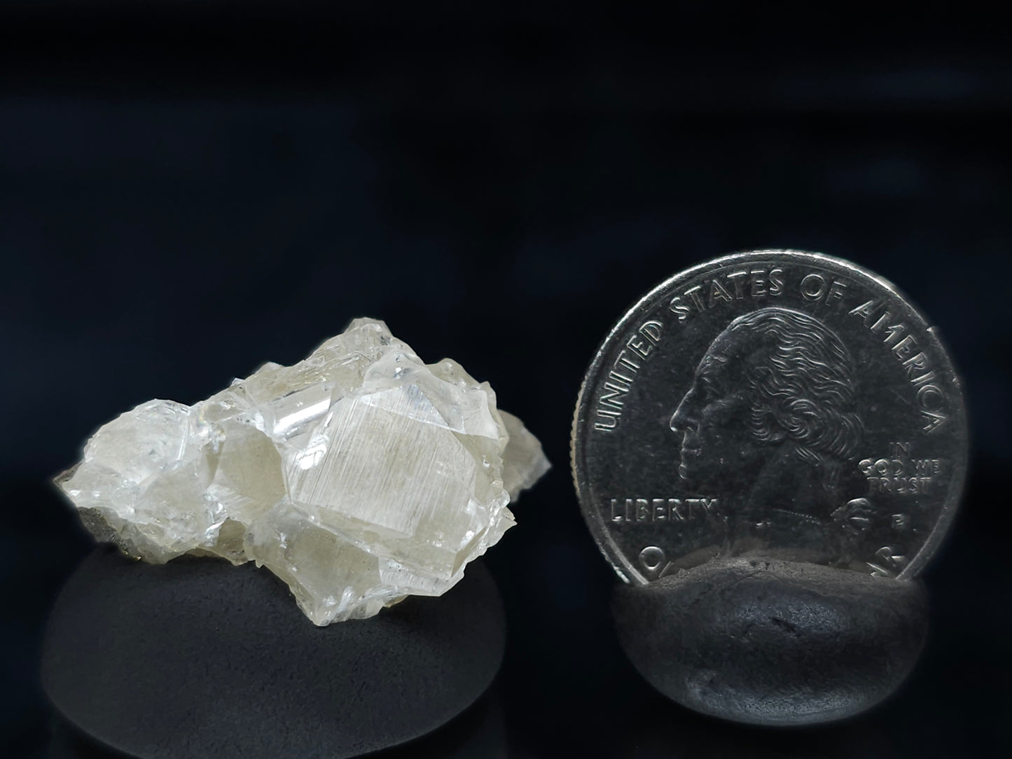 #33599 Super clear Nailhead Spar Calcite tiny cluster