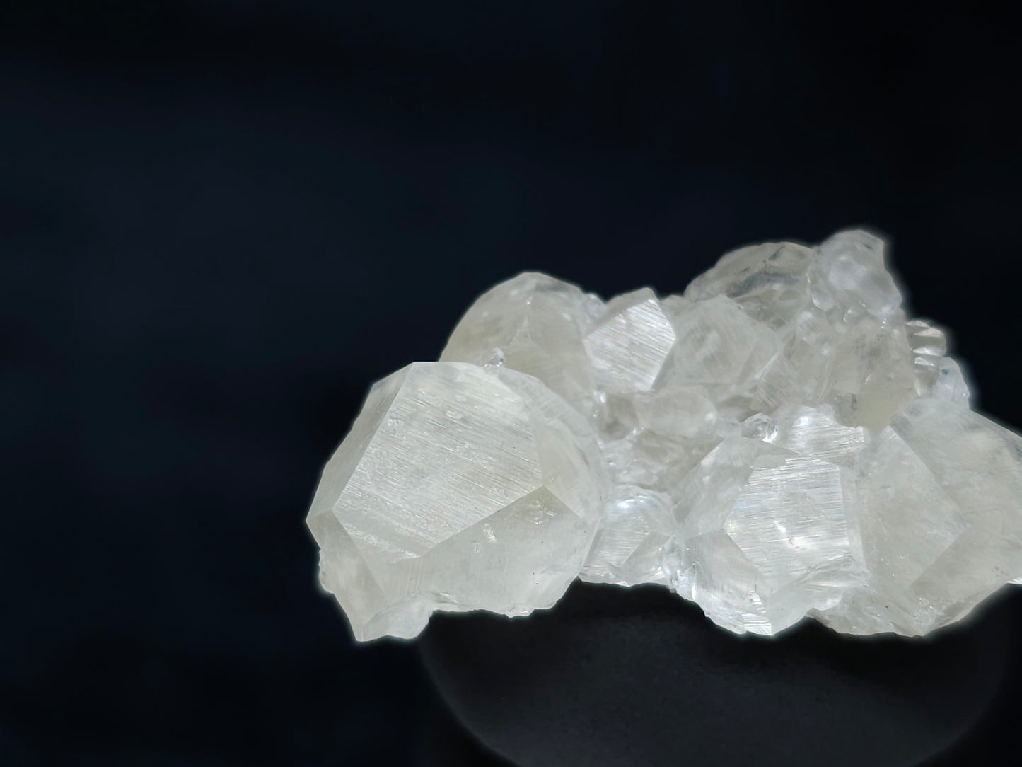 #33600 Super clear Nailhead Spar Calcite tiny cluster