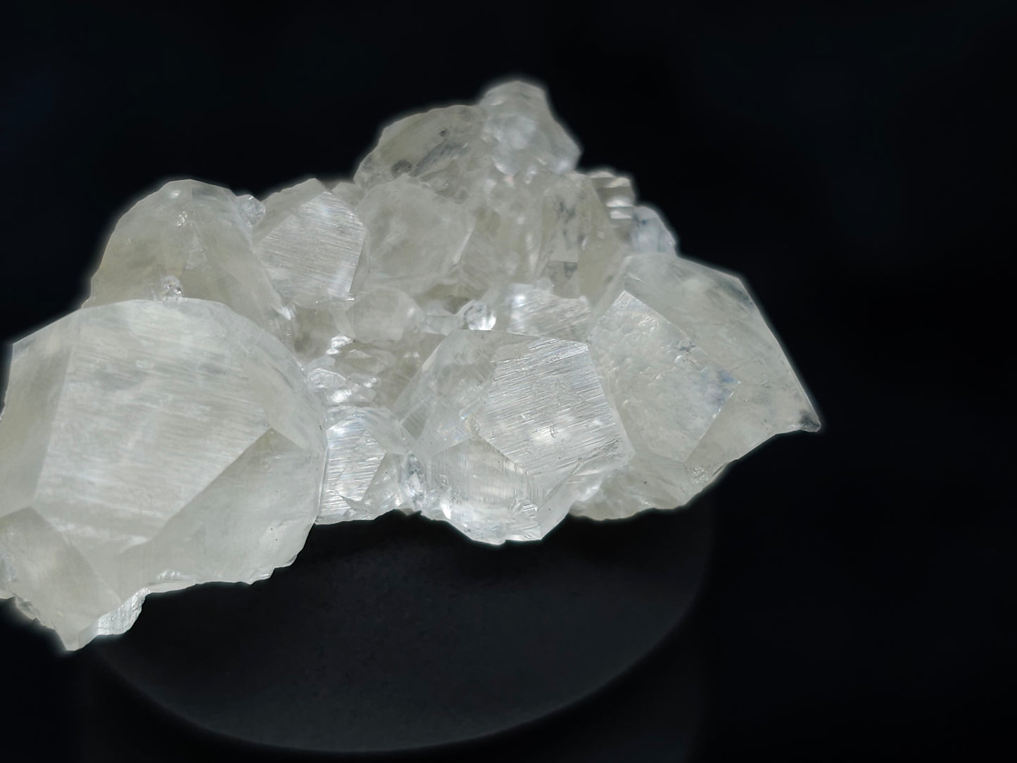 #33600 Super clear Nailhead Spar Calcite tiny cluster