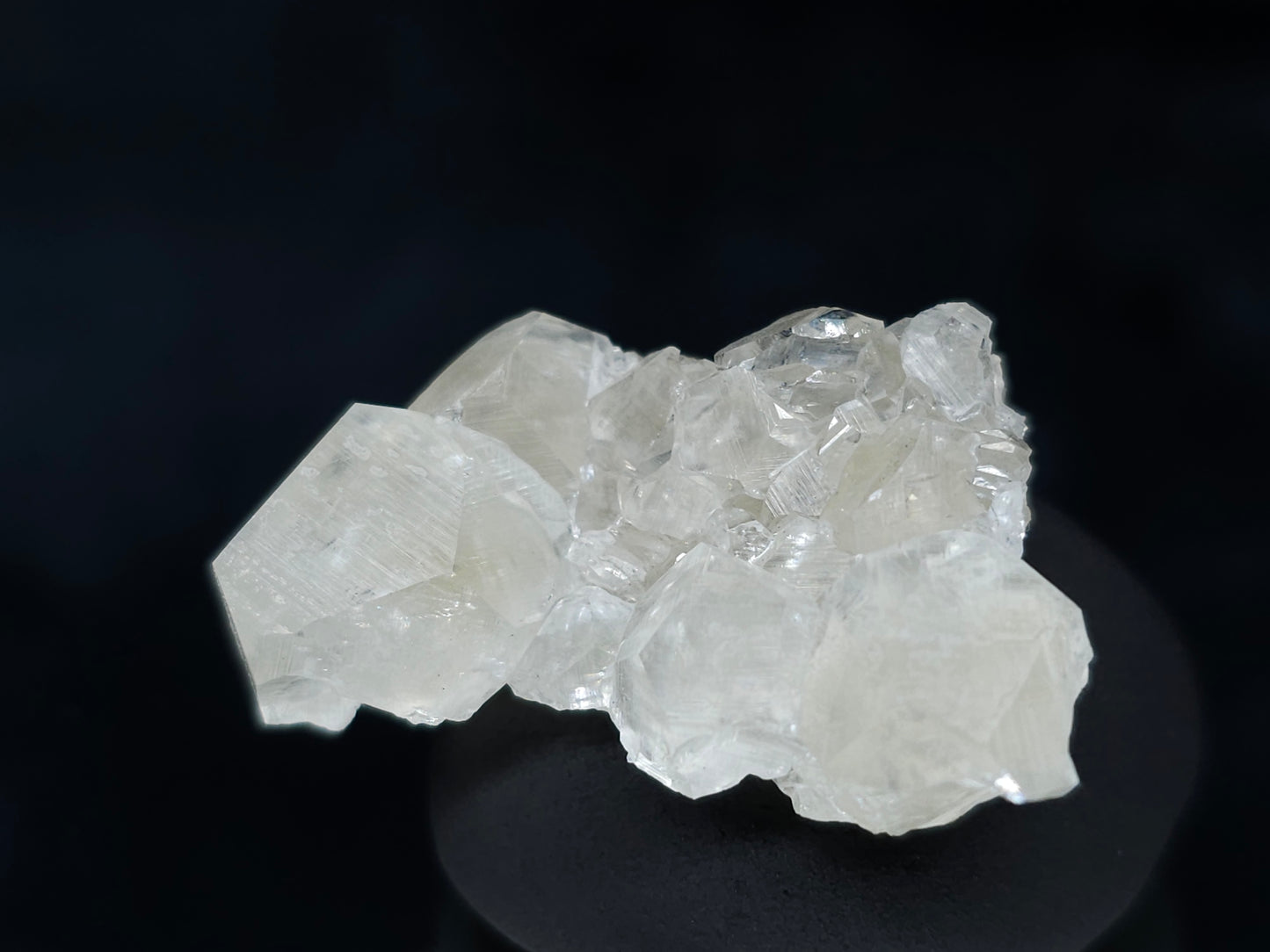 #33600 Super clear Nailhead Spar Calcite tiny cluster