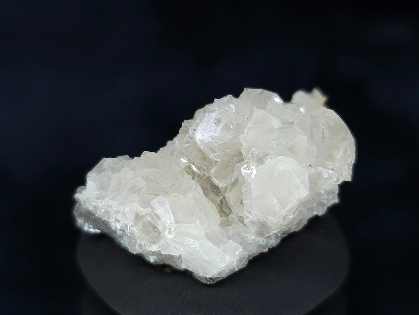 #33601 Super clear Nailhead Spar Calcite tiny cluster