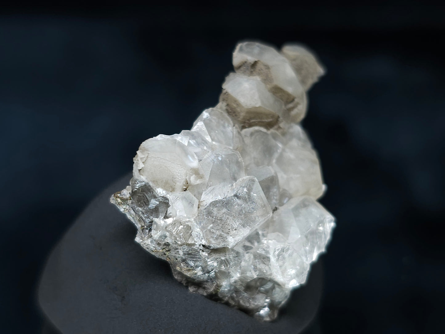#33603 Twin clear phantom Nailhead Spar Calcite tiny cluster