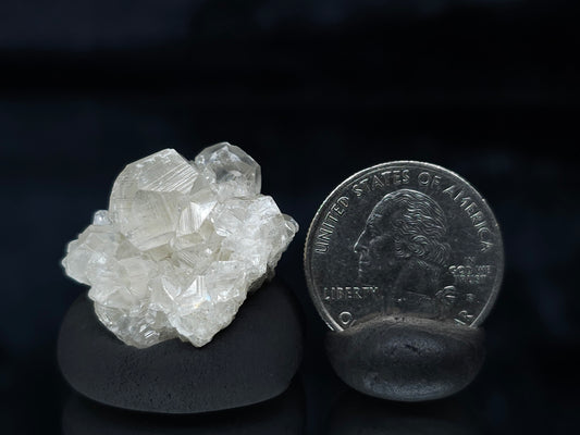 #33607 Super clear Nailhead Spar Calcite tiny cluster