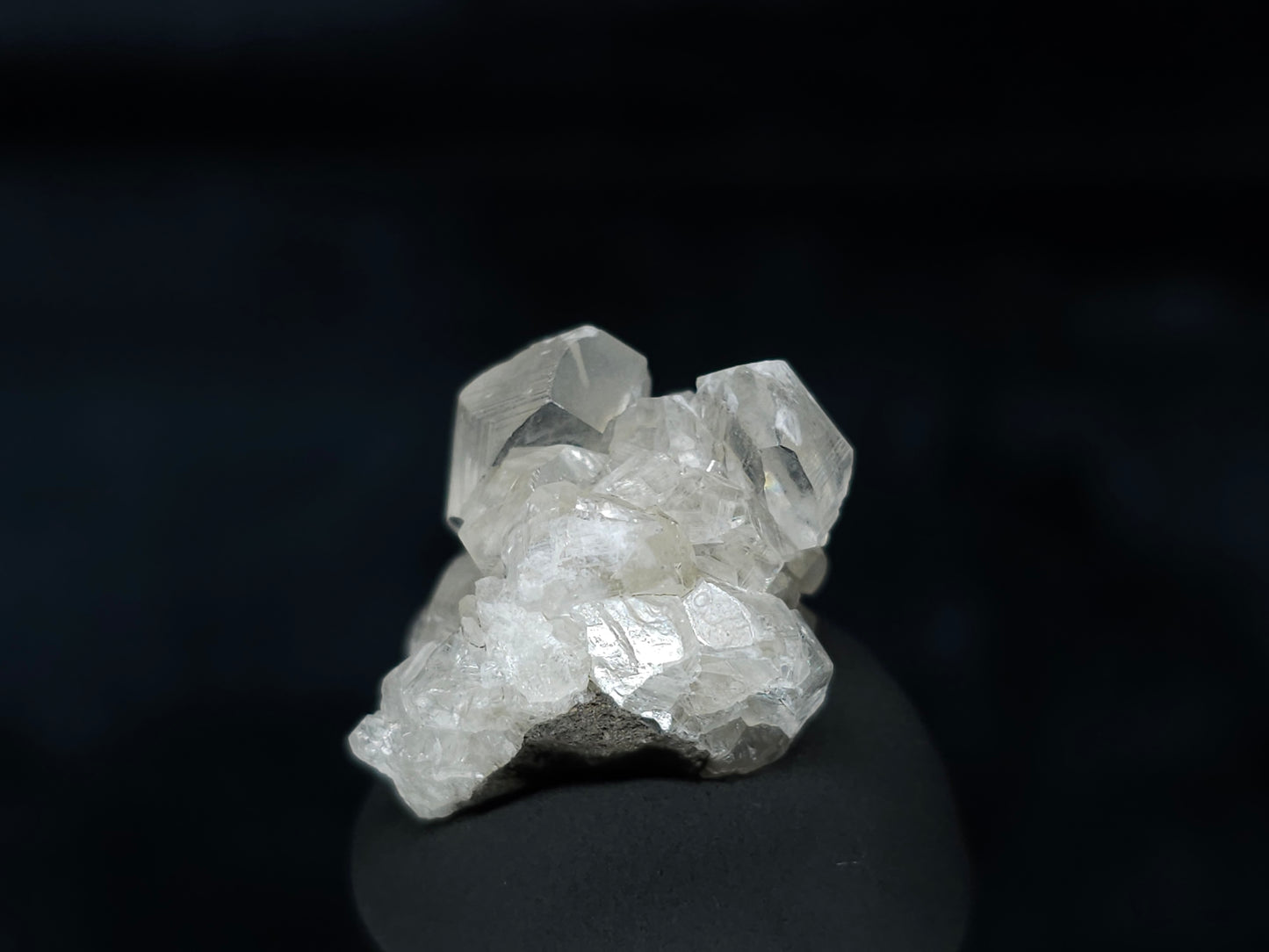 #33607 Super clear Nailhead Spar Calcite tiny cluster
