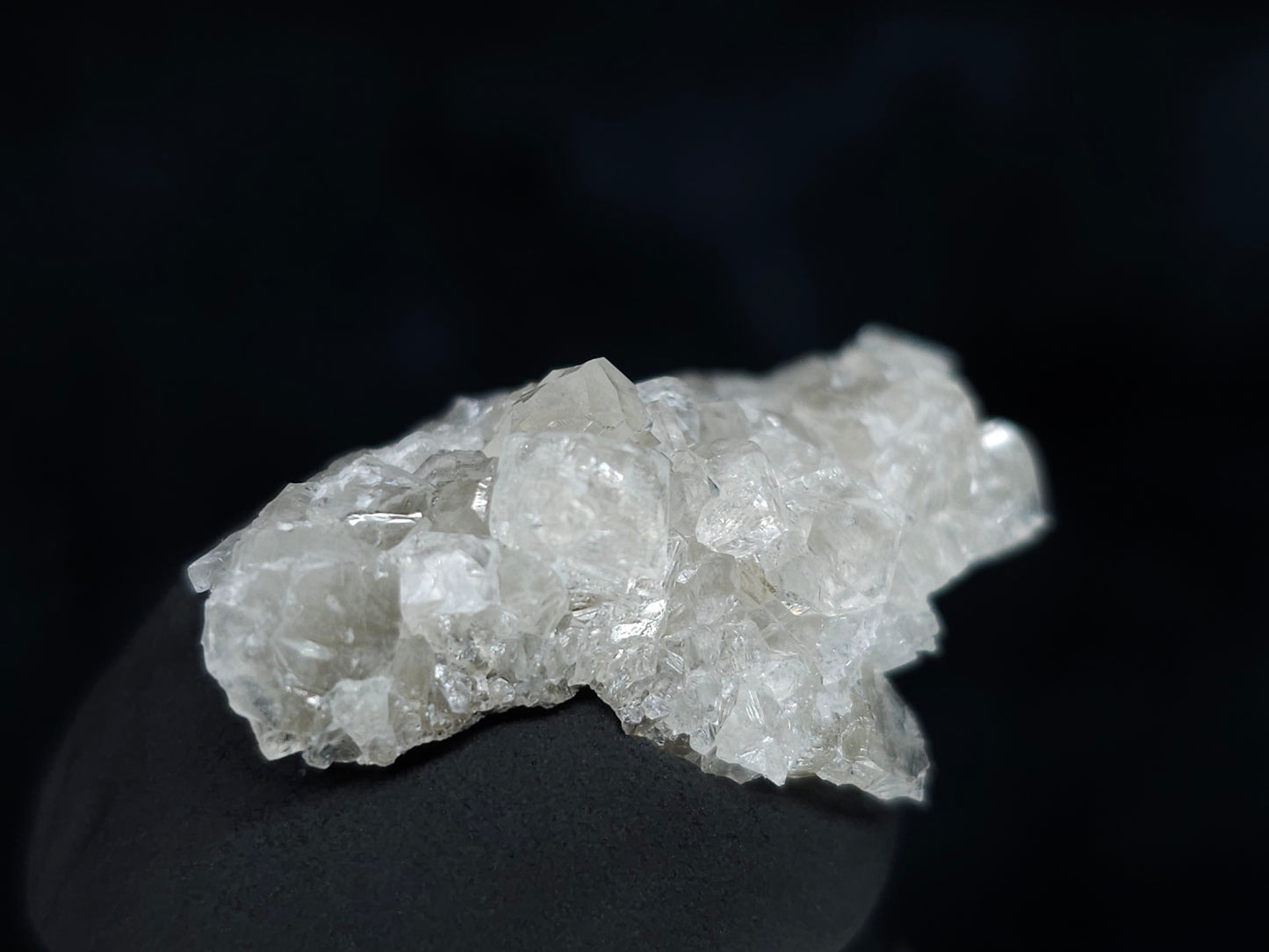 #33608 Super clear Nailhead Spar Calcite tiny cluster