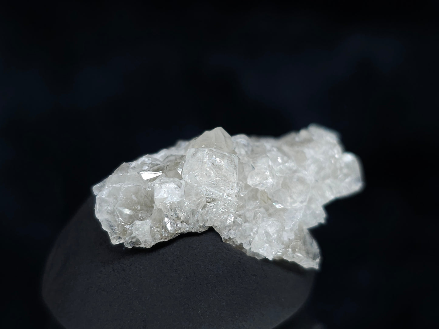 #33608 Super clear Nailhead Spar Calcite tiny cluster