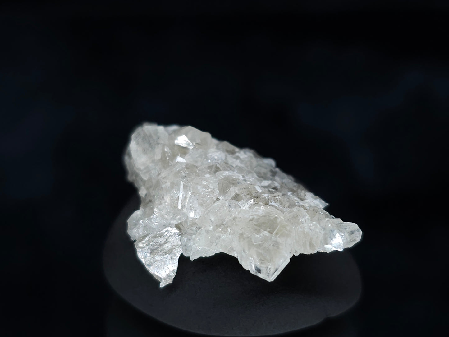 #33608 Super clear Nailhead Spar Calcite tiny cluster