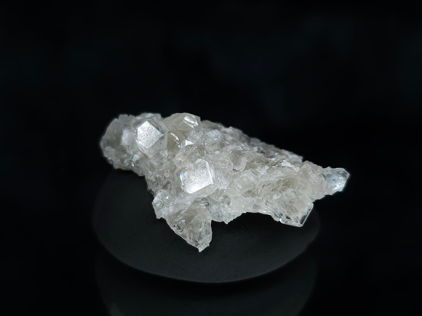 #33608 Super clear Nailhead Spar Calcite tiny cluster