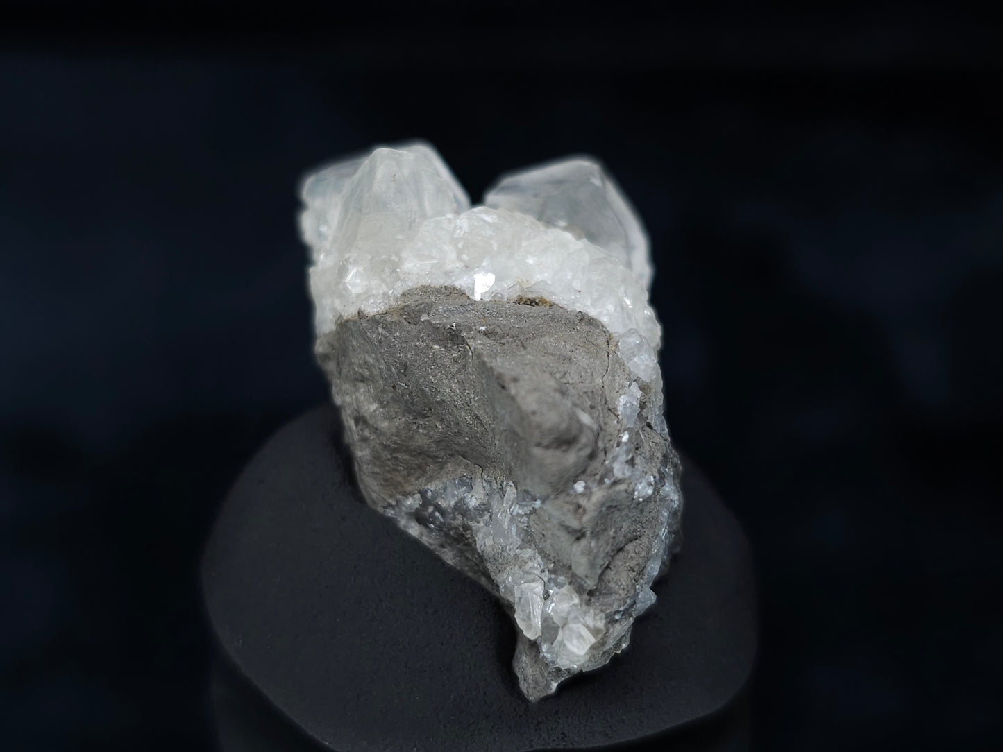 #33609 Super clear Nailhead Spar Calcite tiny cluster