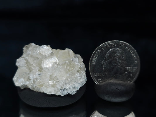 #33611 Super clear Nailhead Spar Calcite tiny cluster
