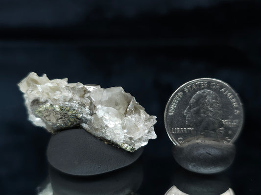 #33613 Super clear Nailhead Spar Calcite tiny cluster