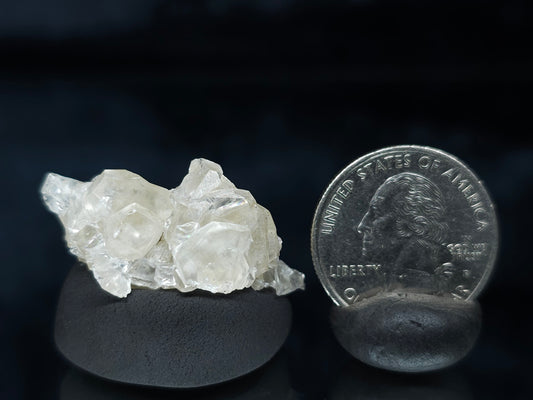 #33614 Super clear Nailhead Spar Calcite tiny cluster