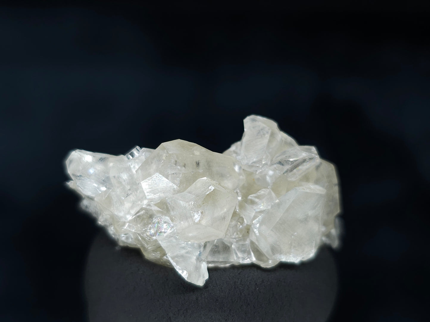 #33614 Super clear Nailhead Spar Calcite tiny cluster