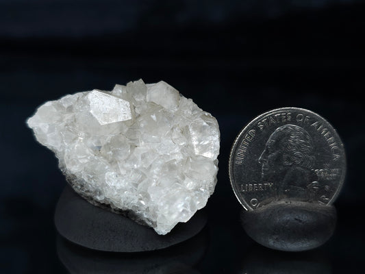 #33622 Super clear Nailhead Spar Calcite tiny cluster