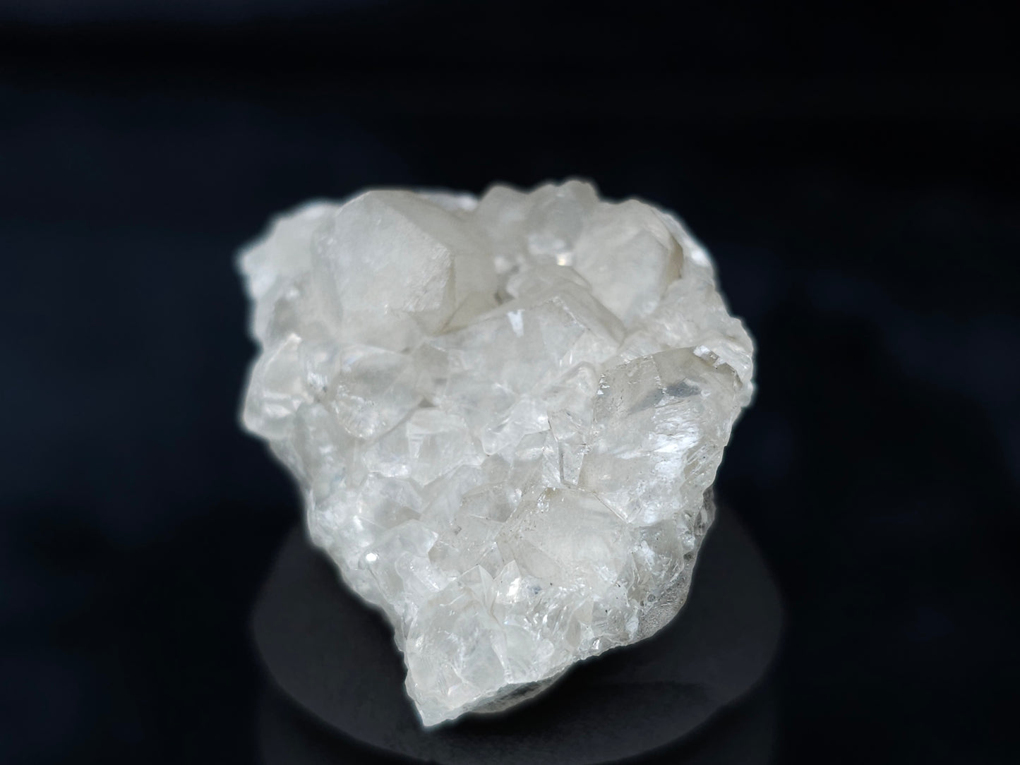 #33622 Super clear Nailhead Spar Calcite tiny cluster