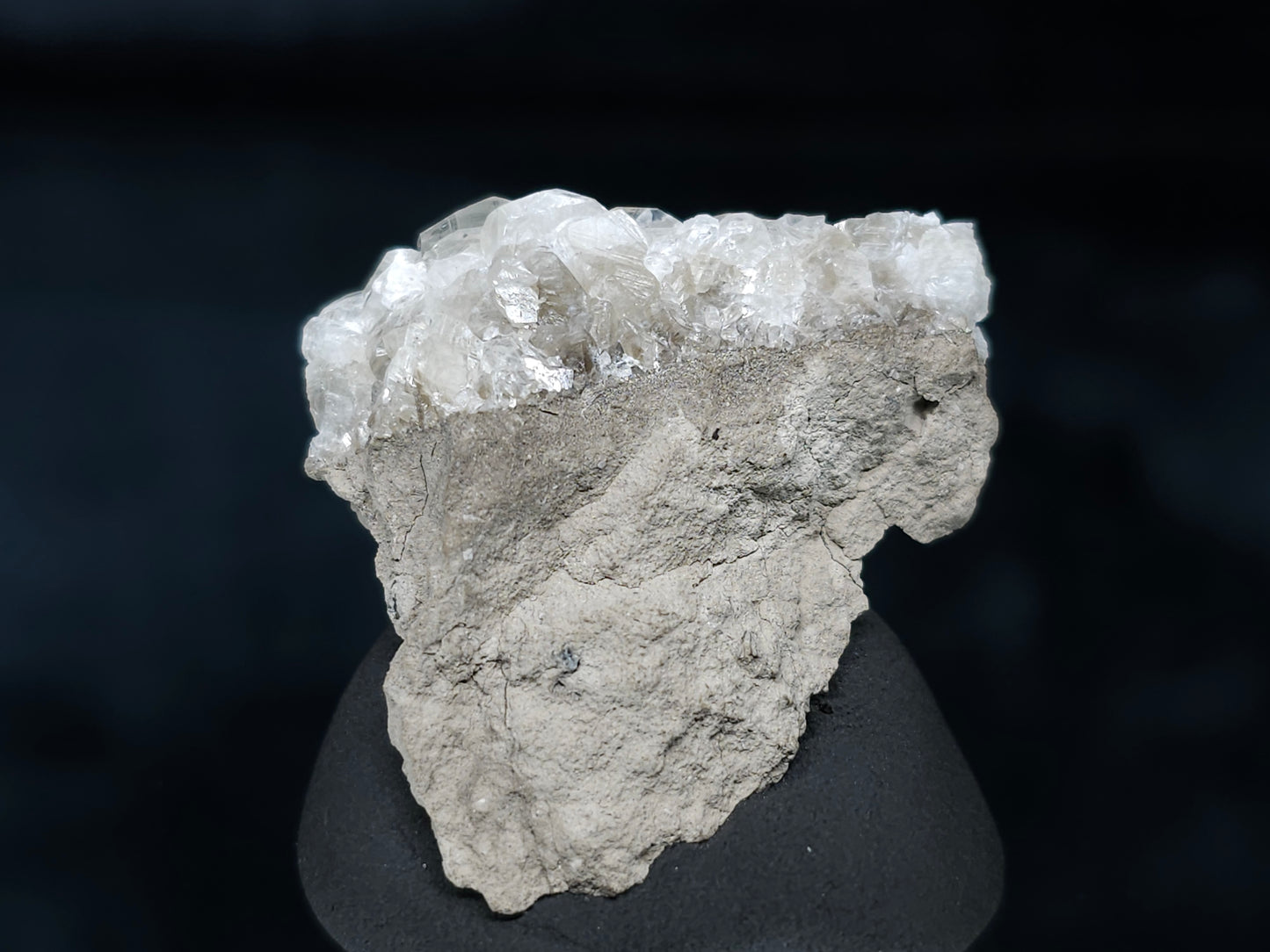 #33627 Super clear Nailhead Spar Calcite tiny cluster