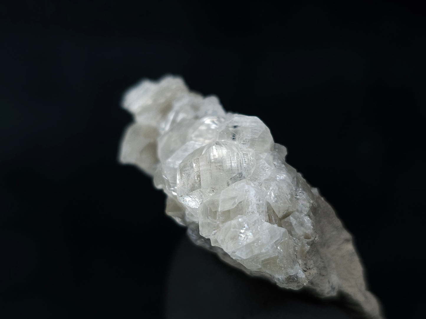 #33627 Super clear Nailhead Spar Calcite tiny cluster