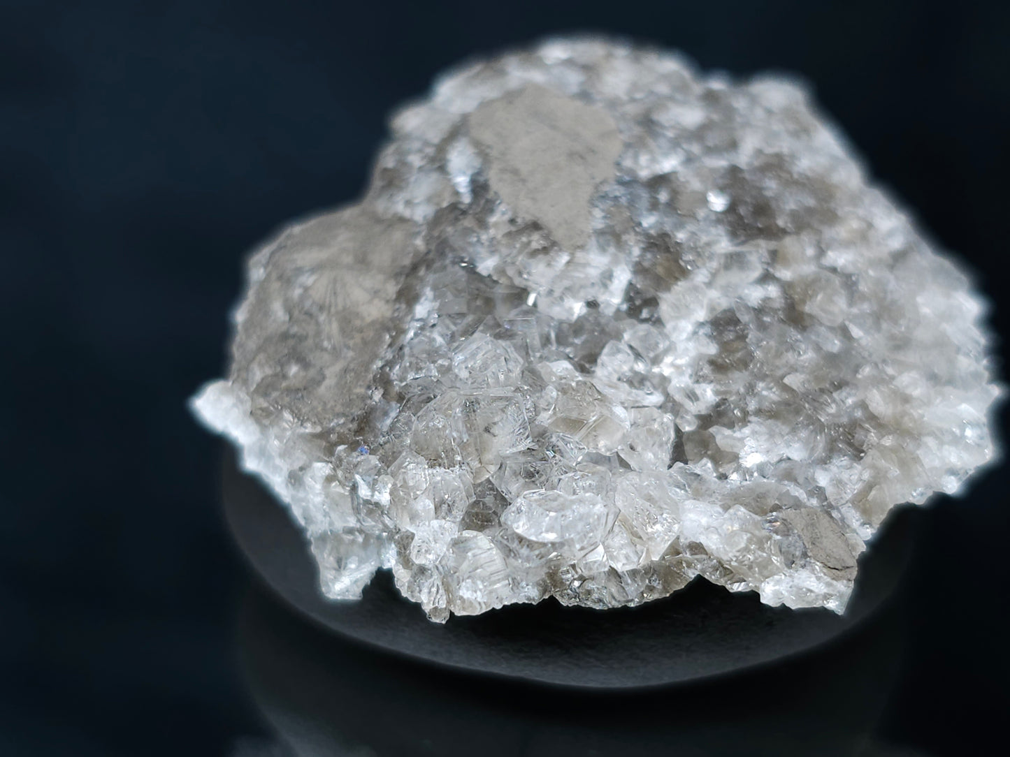 #33628 Super clear Nailhead Spar Calcite tiny cluster