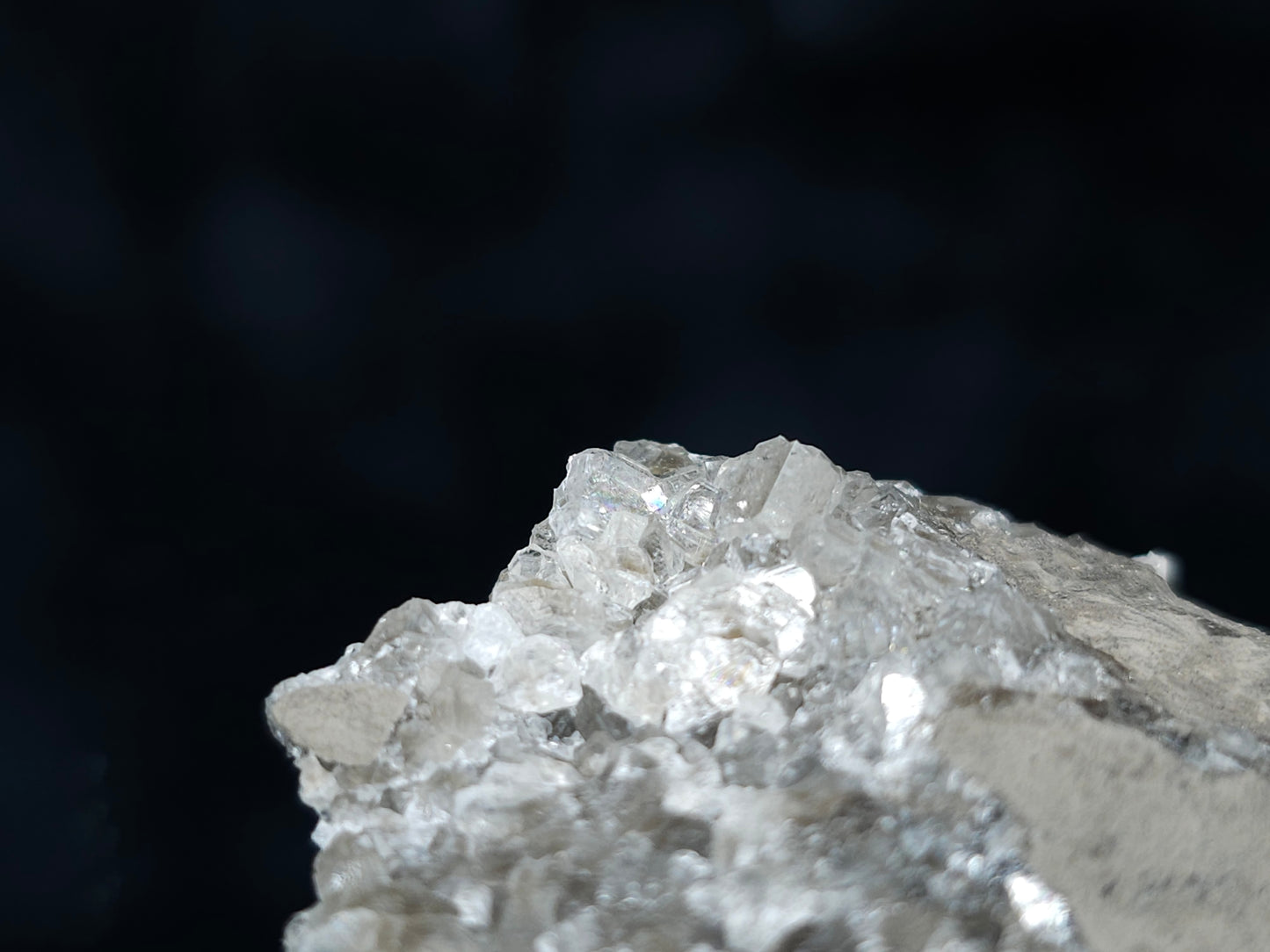 #33628 Super clear Nailhead Spar Calcite tiny cluster