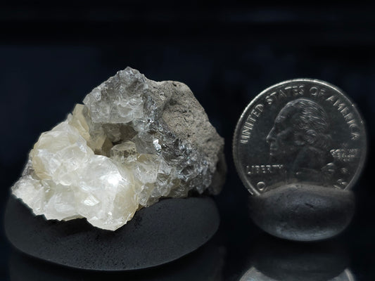 #33629  Super clear Nailhead Spar Calcite tiny cluster