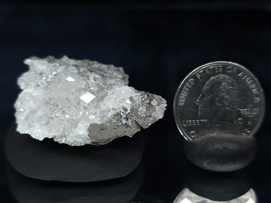 #33631  Super clear Nailhead Spar Calcite tiny cluster