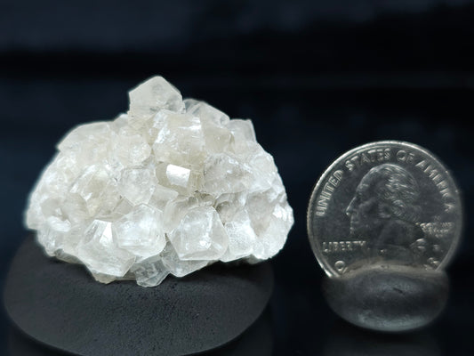 #33634 Super clear Nailhead Spar Calcite tiny cluster
